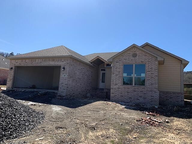 1st image of 1102 Lindsey Ln