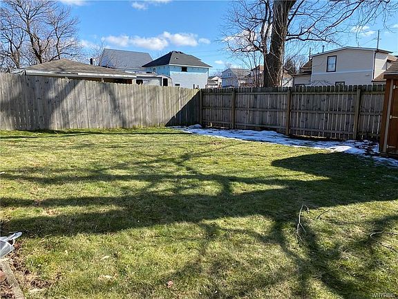 3rd image of 217 Highland Ave