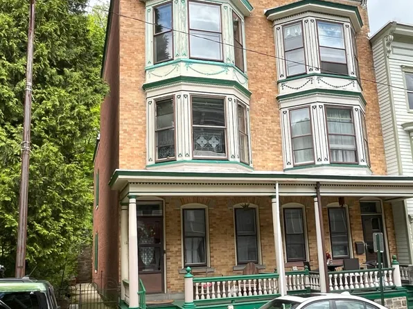 122 W Broadway, Jim Thorpe, PA 18229