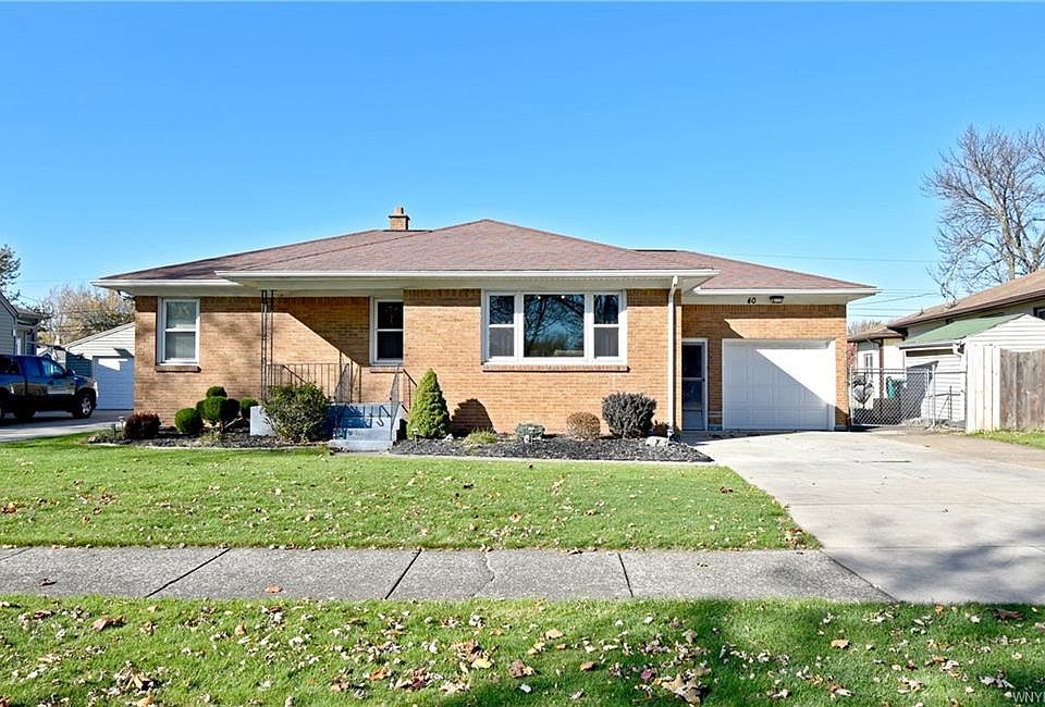 1st image of 40 Mitchell Dr