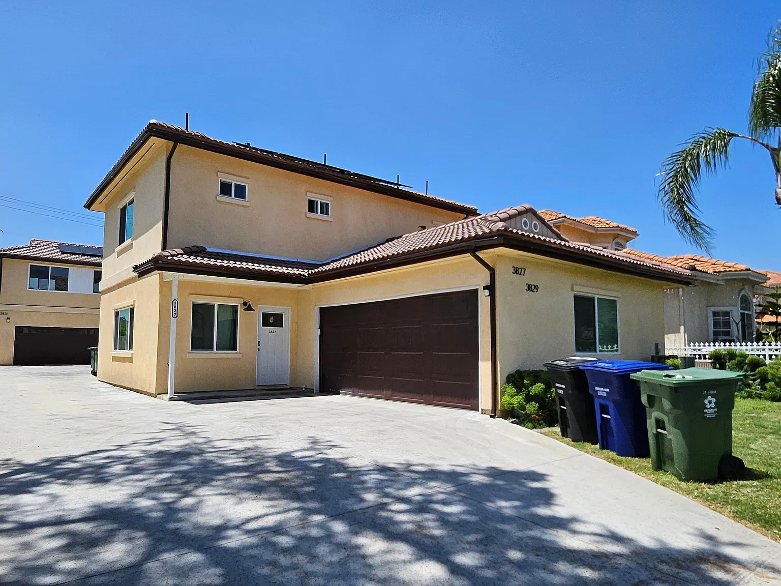 4 bed, 3.5 bath, 1800 sqft, $4,400 — Photo 1