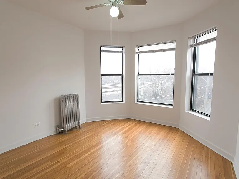 5500 S. Cornell Avenue — Photo 3