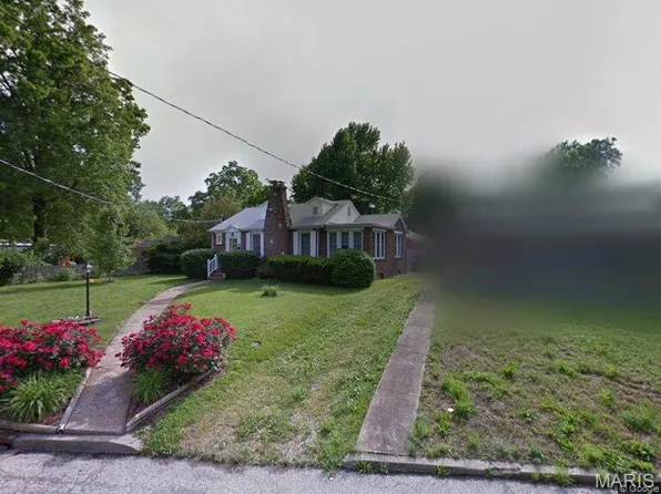 3028 Roland Ave, Belleville, IL 62226