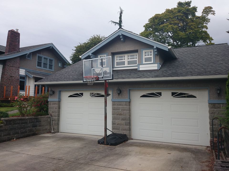 2nd image of 3222 41st Ave SW