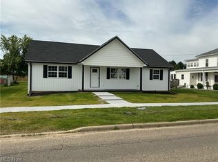 165 W 3rd St, Frazeysburg, OH 43822