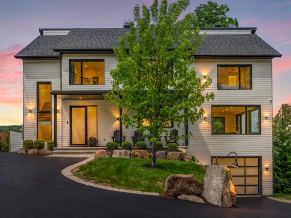 138 Chemin De Touraine, Saint Sauveur, QC J0R 1R3