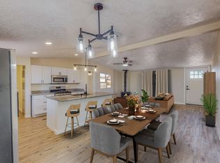 9 Peace Ln, Moriarty, NM 87035