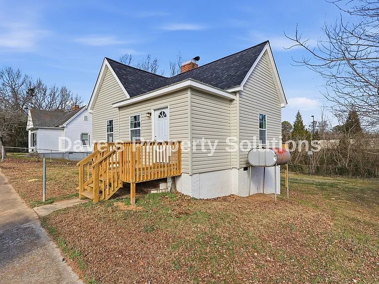 408 Seaman St — Photo 26
