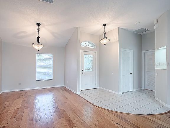 4th image of 26932 Honeymoon Ave