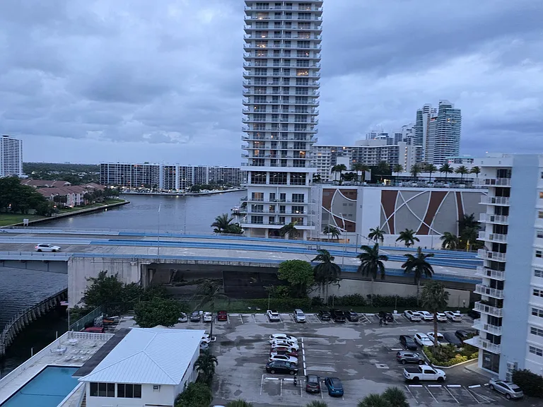 1817 S Ocean Dr #Penthouse 18 — Photo 5