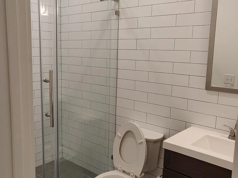 1327 N Franklin St #1 — Photo 6
