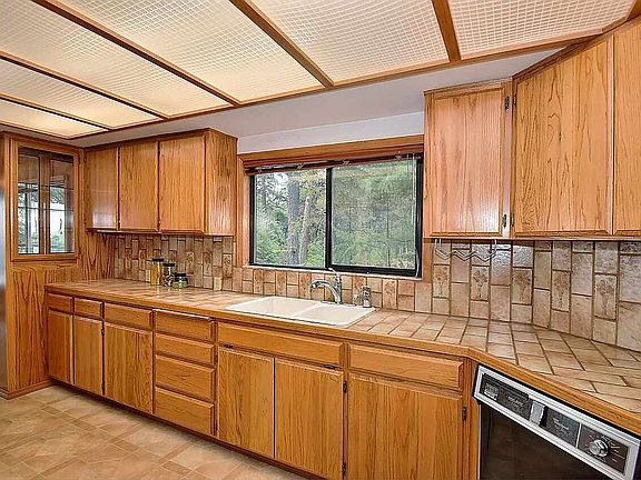 5th image of 5225 S Park Ln