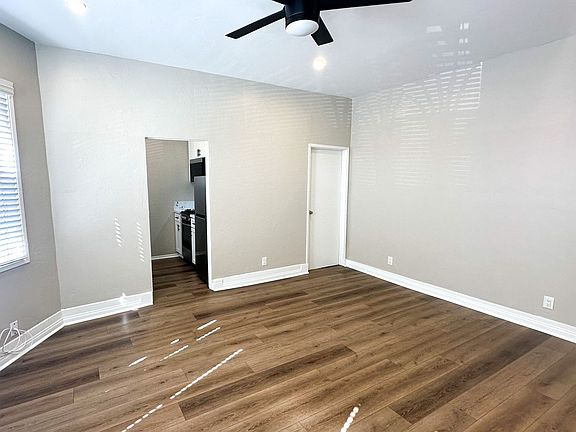 4th image of 233 20th St APT 1