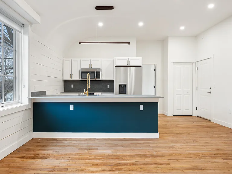 Orono Lofts — Photo 73