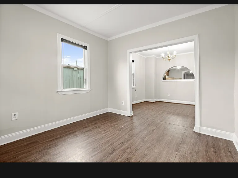 805 Eastern Ave — Photo 33