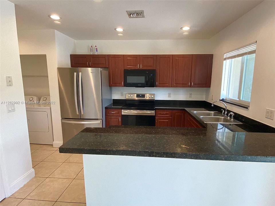 1st image of 820 NW 2nd Ave #1