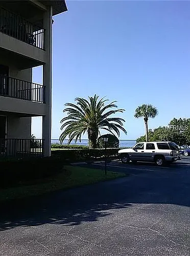 1723 Gulf Rd #303 Photo 1