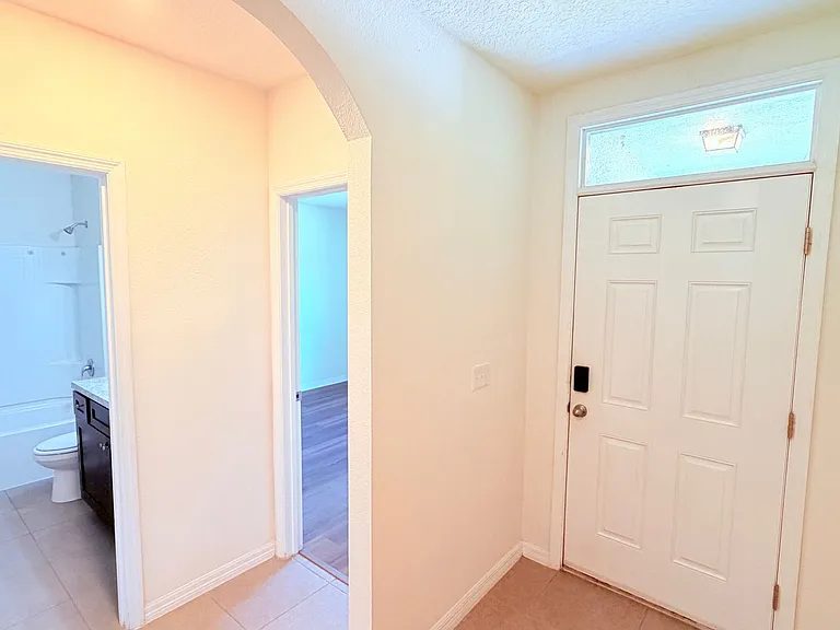 9803 Pepper Tree Pl — Photo 35