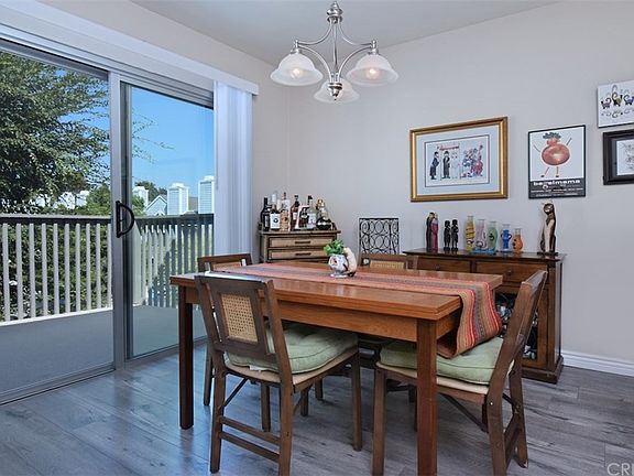 5th image of 18316 Hatteras St APT 23