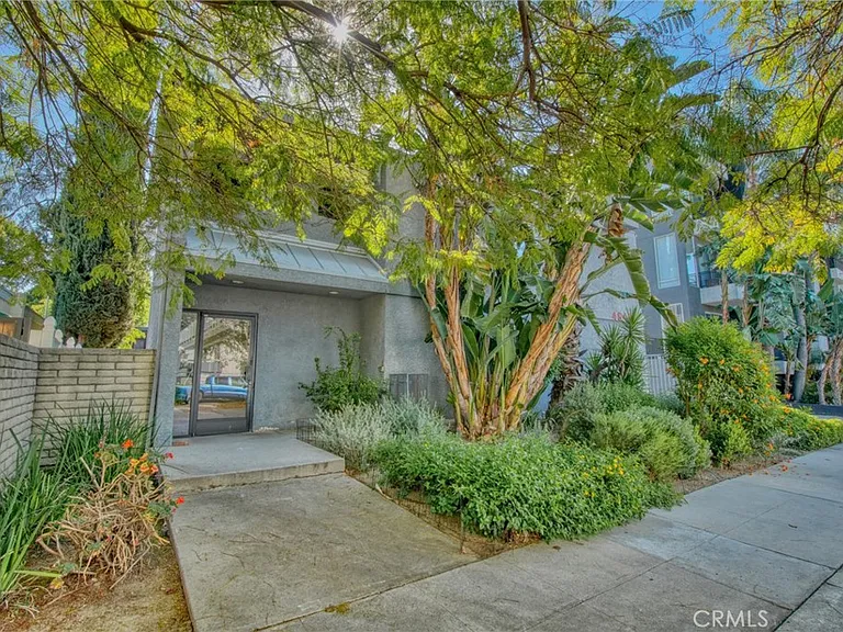 4546 Murietta Ave #105 — Photo 1