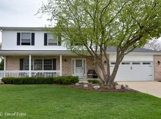 114 S Ronda Rd, McHenry, IL 60050