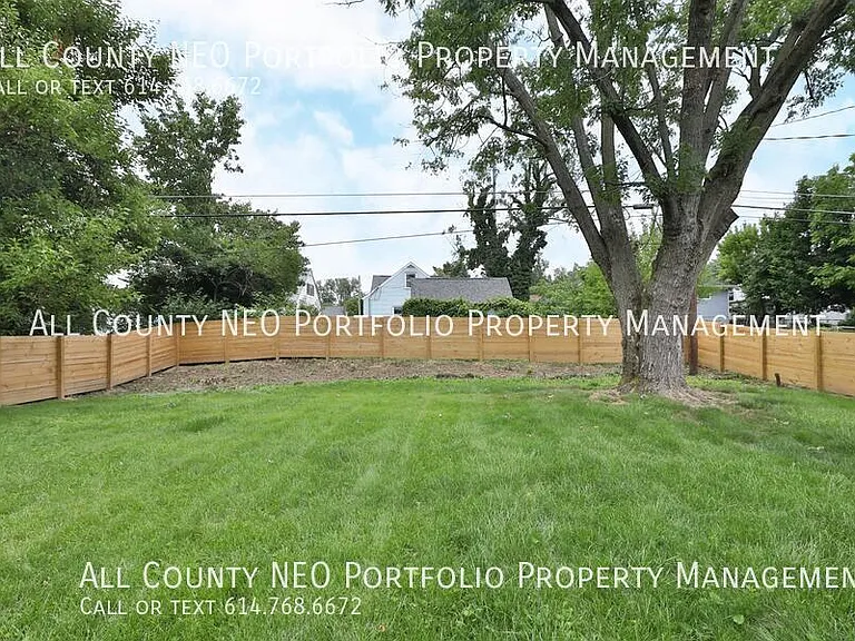 148 S Kellner Rd — Photo 37