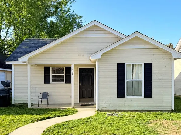 203 Blue Pool Dr, Valdosta, GA 31602