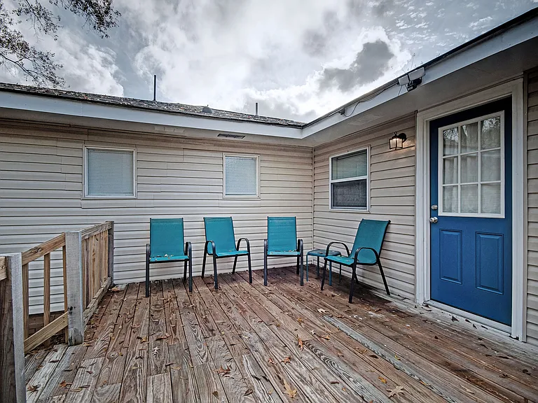 105 Sunset Dr — Photo 29