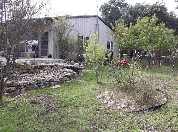 3rd image of 141 Lakeview Dr