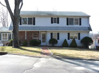 30 Tanglewood Rd, Waterbury, CT 06706
