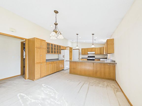 3rd image of 108 W 3rd St