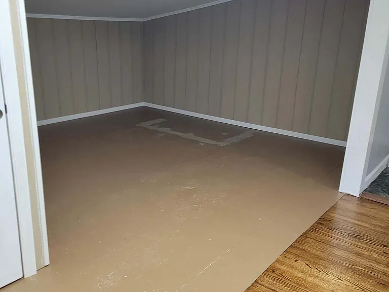 110 Hawthorne Ln — Photo 38