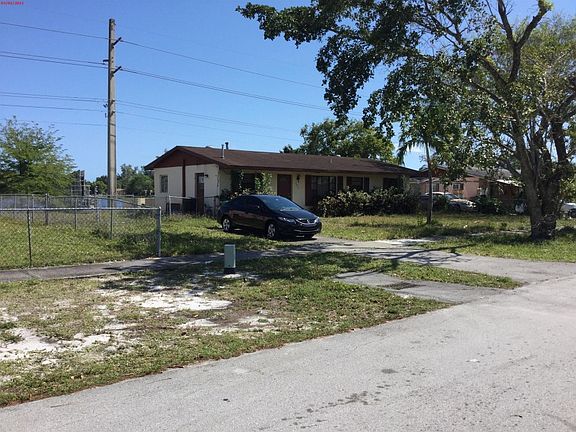 3rd image of 20221 NW 42nd Ave