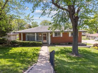1421 S Sappington Rd, Saint Louis, MO