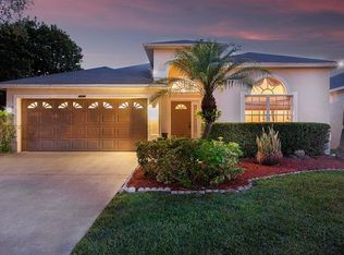 3594 Foxcroft Cir, Oviedo, FL 32765