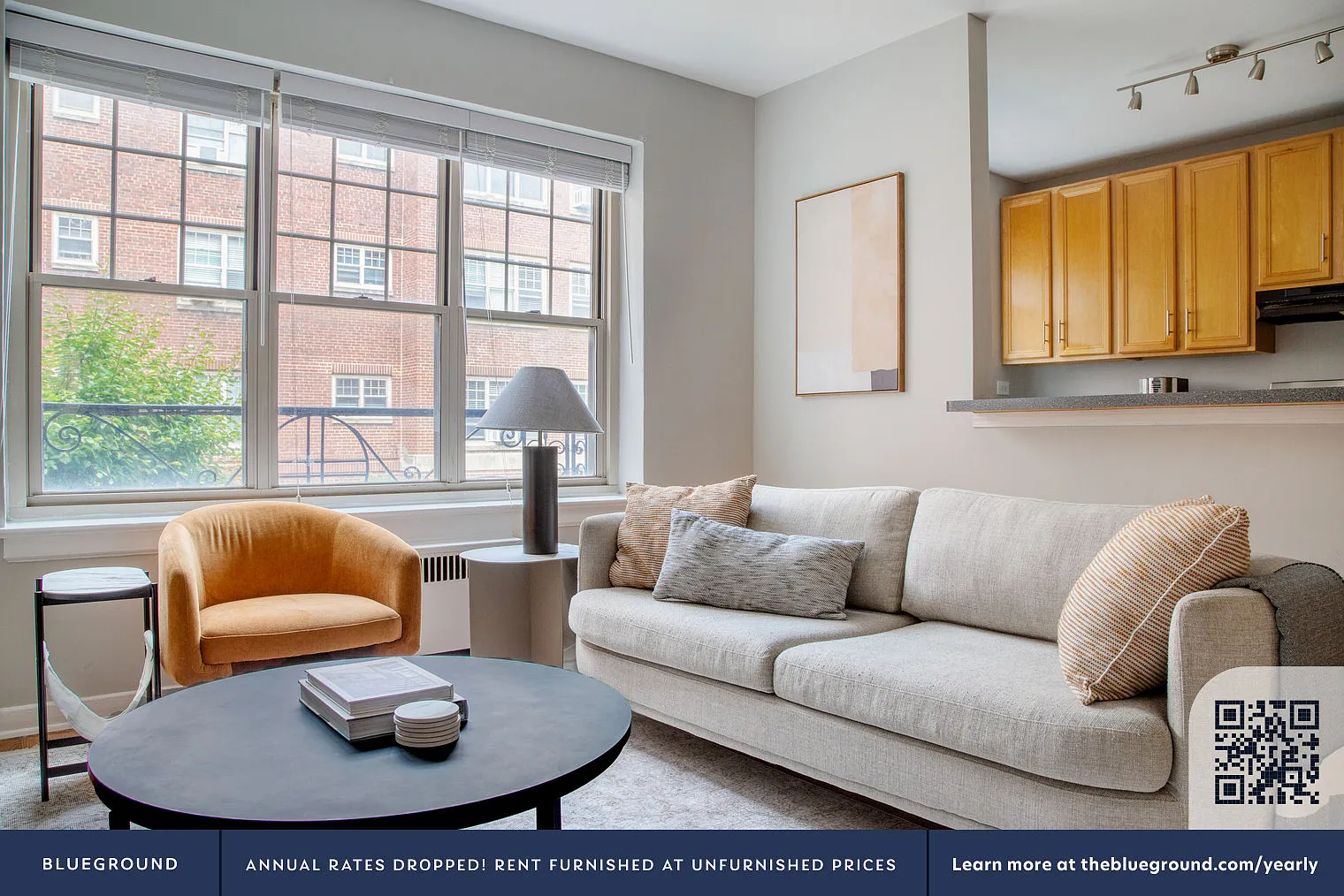2 bed, 1.0 bath, 700 sqft, $1,600 — Photo 2