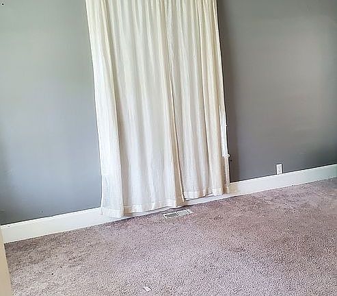 4th image of 212 E Water St