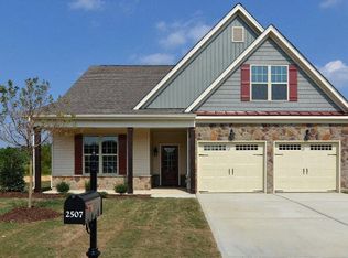 2507 Cattail Pond Dr, Zebulon, NC 27597