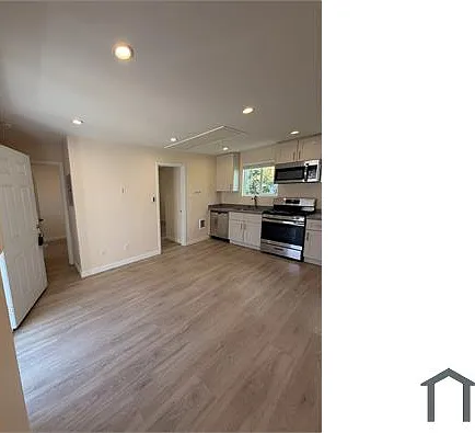 262 Hahn St #B — Photo 1