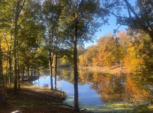 3295 Woodhaven Dr, Memphis, TN 38128