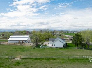 2675 Kings Way Dr, Homedale, ID 83628