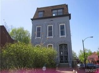 2048 Victor St, Saint Louis, MO 63104