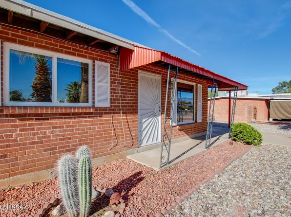 6562 E Calle Herculo, Tucson, AZ 85710