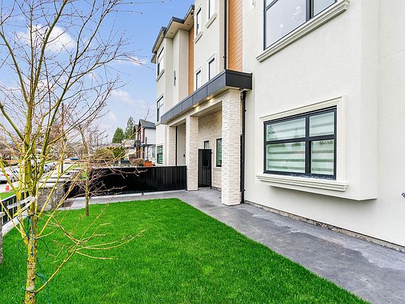 2nd image of 8464 15th Ave #2