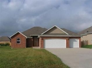107 Long Dr, Willard, MO 65781