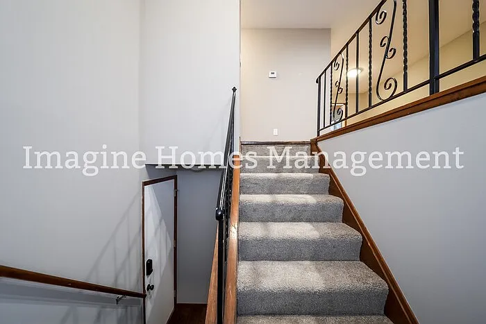 6734 Duneden Ave — Photo 10