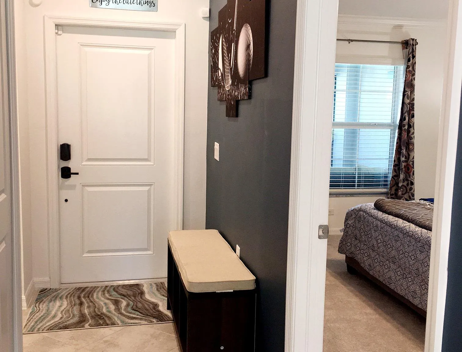 3 bed, 1366 sqft, $2,995 — Photo 3