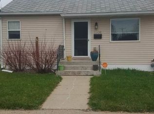 1308 5th Ave NW, Minot, ND 58703