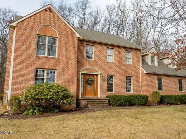 34 Hunt Club Dr, Bloomsburg, PA 17815