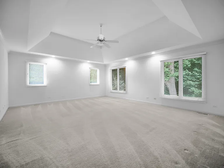 36W244 Fieldcrest Dr — Photo 28